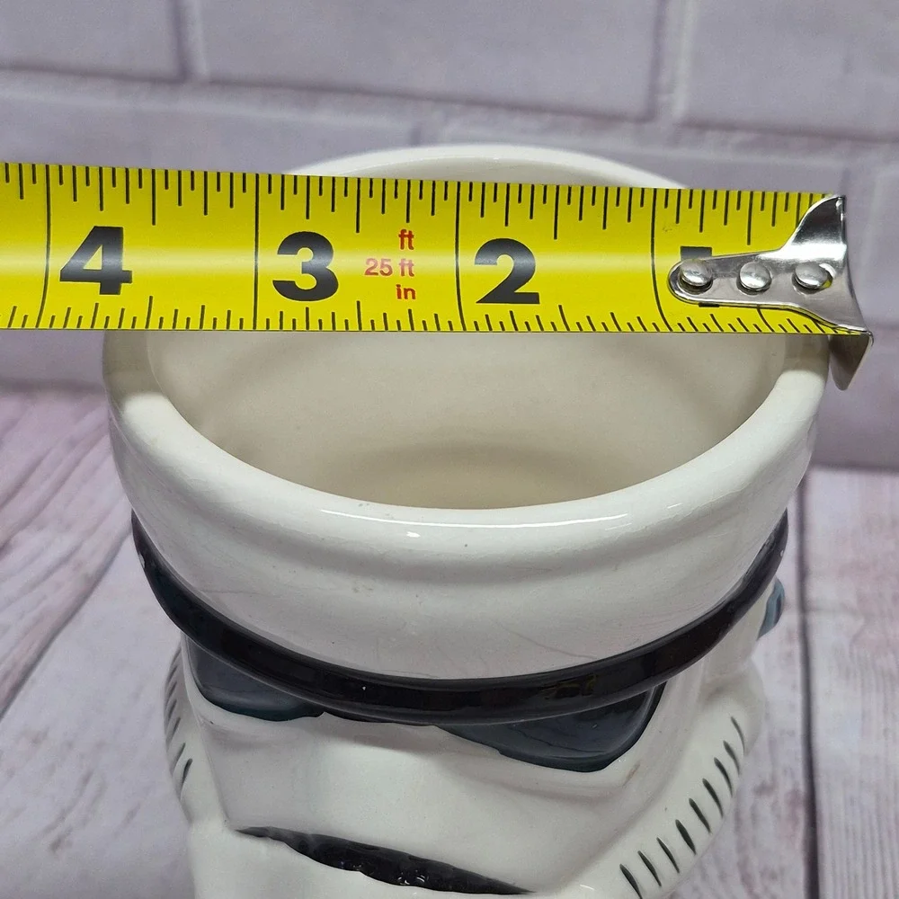Star Wars Stormtrooper Sculpted Ceramic 3D Helmet Planter White Black 6in